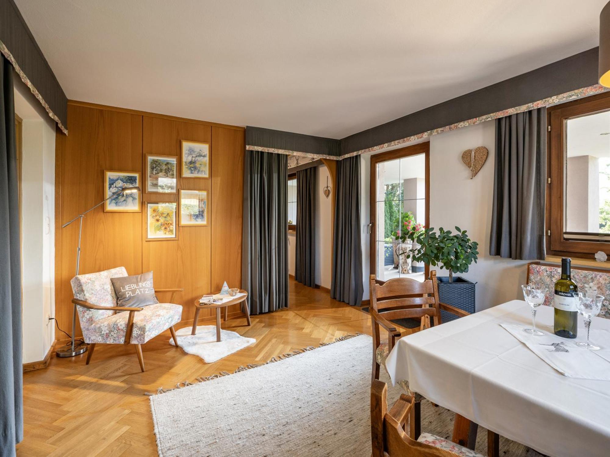 Ferienwohnung Antonia 부첸 외부 사진